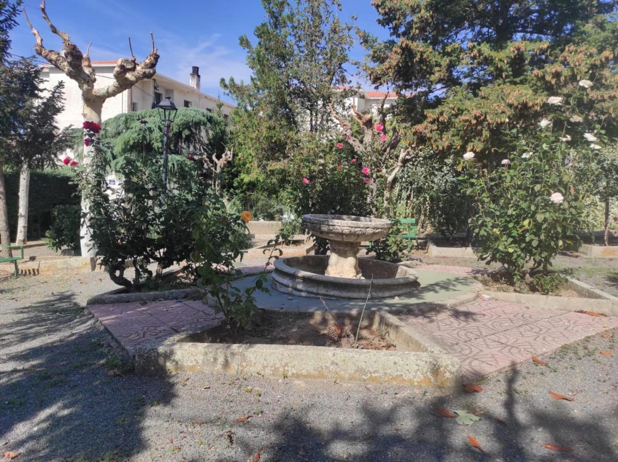 Hostal El Patio Restaurante San Bartolomé de Pinares 외부 사진